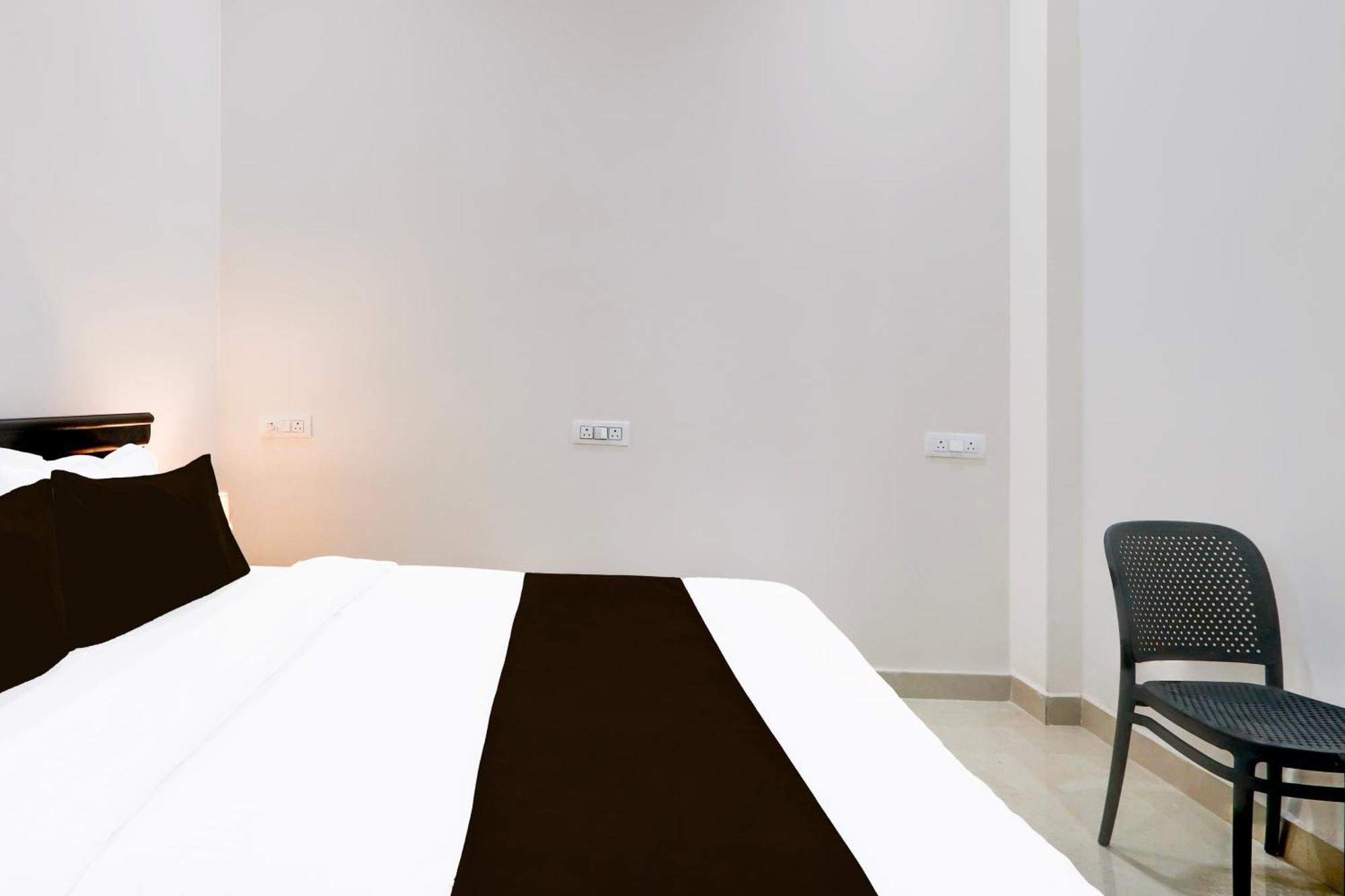 Super Hotel O Adibatla Near Tcs Ibrahimpatan Zewnętrze zdjęcie