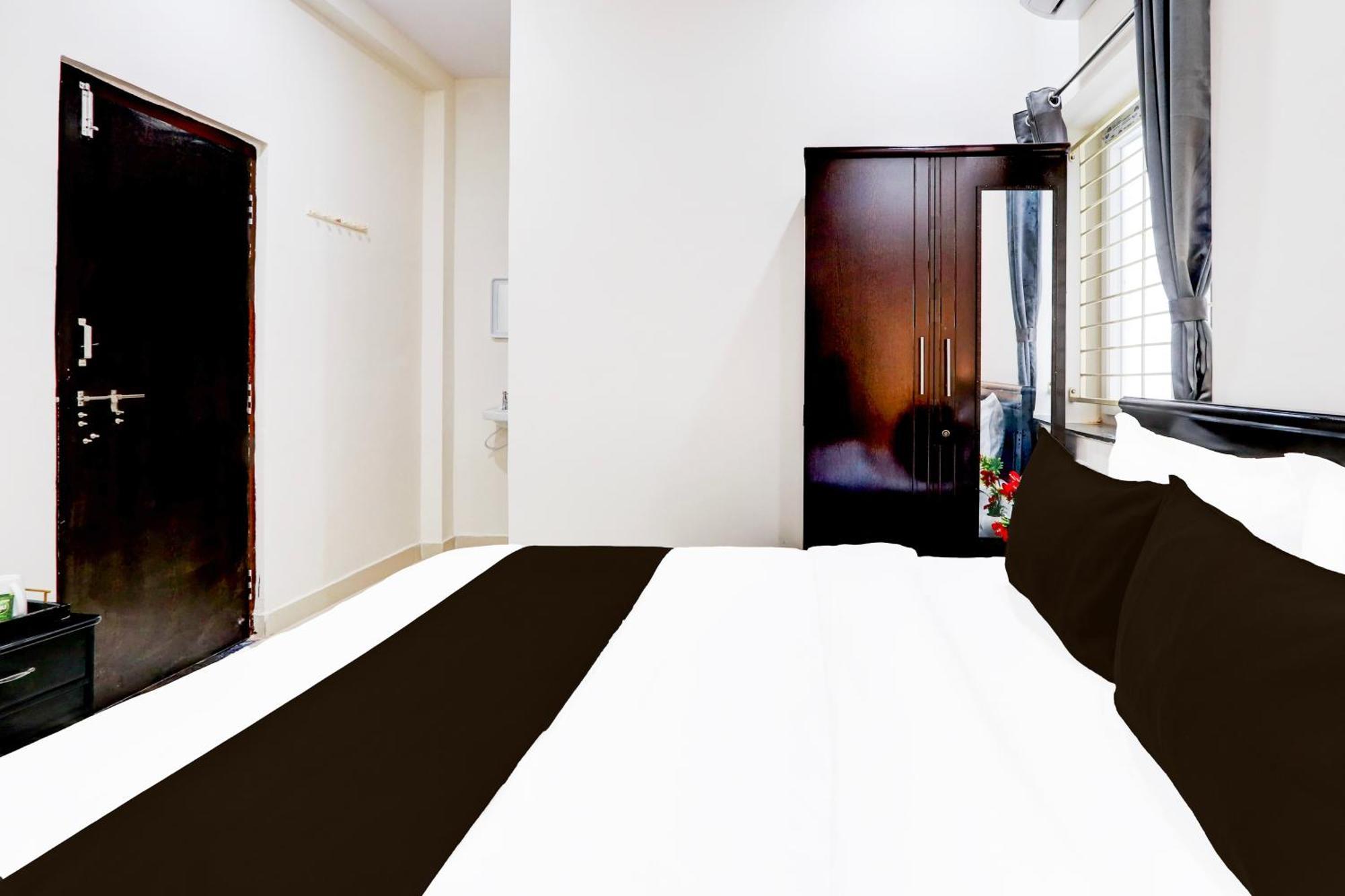 Super Hotel O Adibatla Near Tcs Ibrahimpatan Zewnętrze zdjęcie